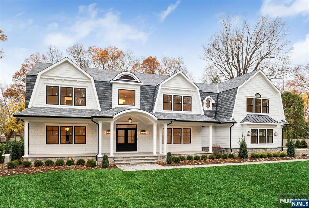 46 Locust Lane Upper Saddle River, NJ 07458 - Photo 1 of 50