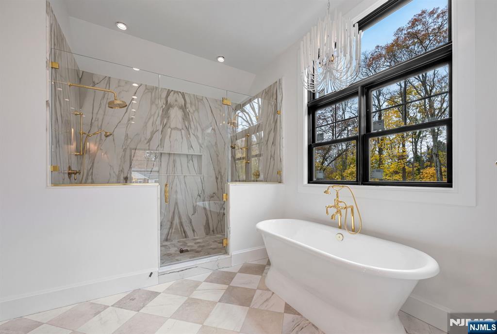 46 Locust Lane Upper Saddle River, NJ 07458 - Photo 27 of 50