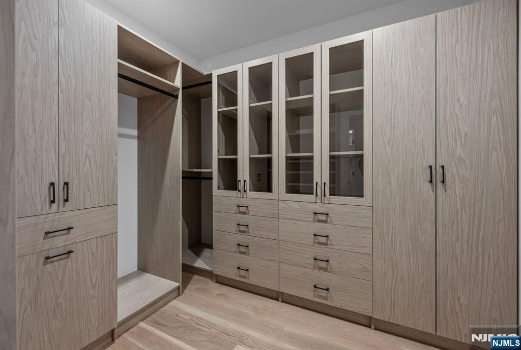 46 Locust Lane Upper Saddle River, NJ 07458 - Photo 31 of 50