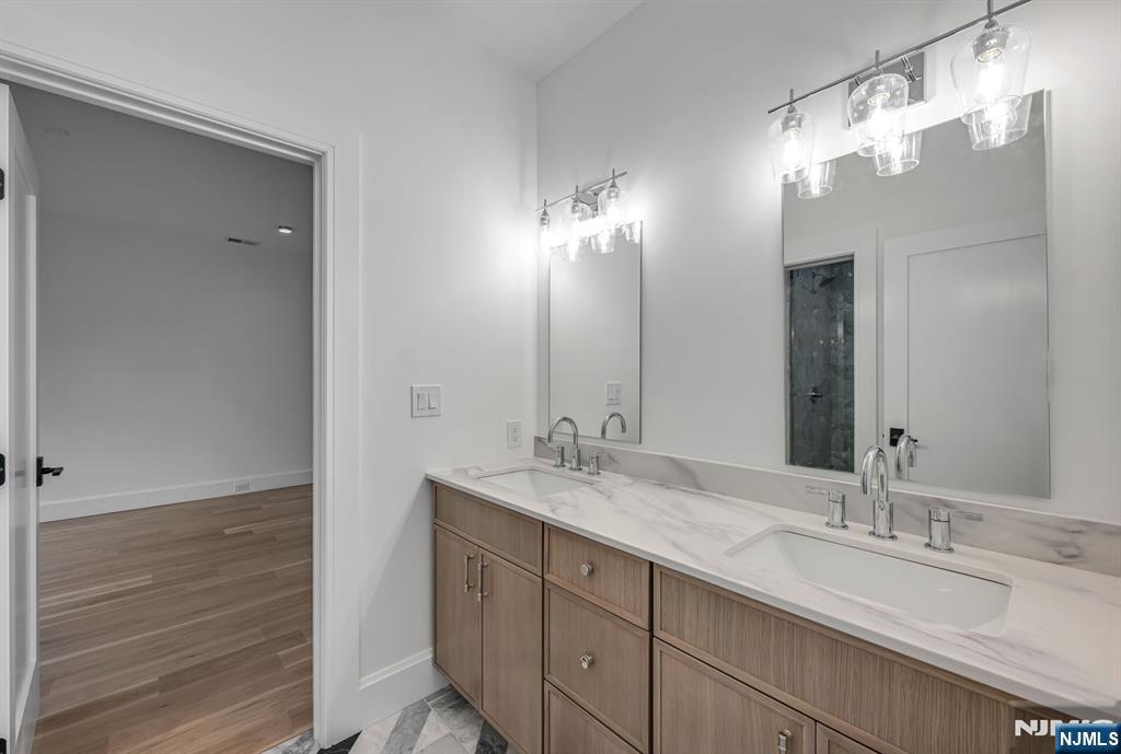 46 Locust Lane Upper Saddle River, NJ 07458 - Photo 37 of 50