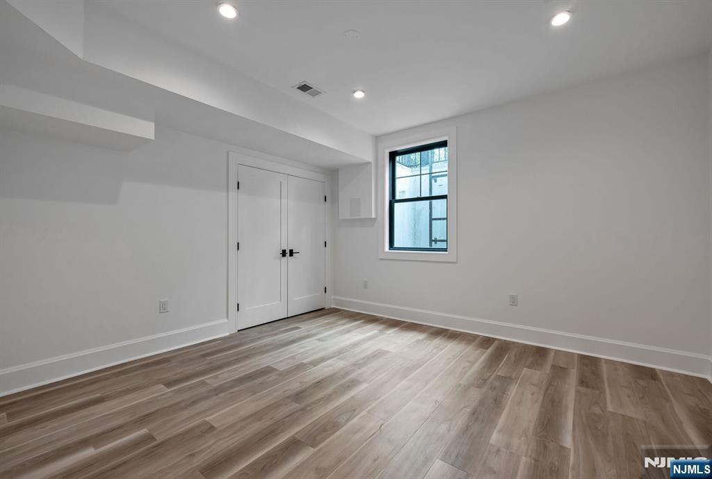 46 Locust Lane Upper Saddle River, NJ 07458 - Photo 42 of 50