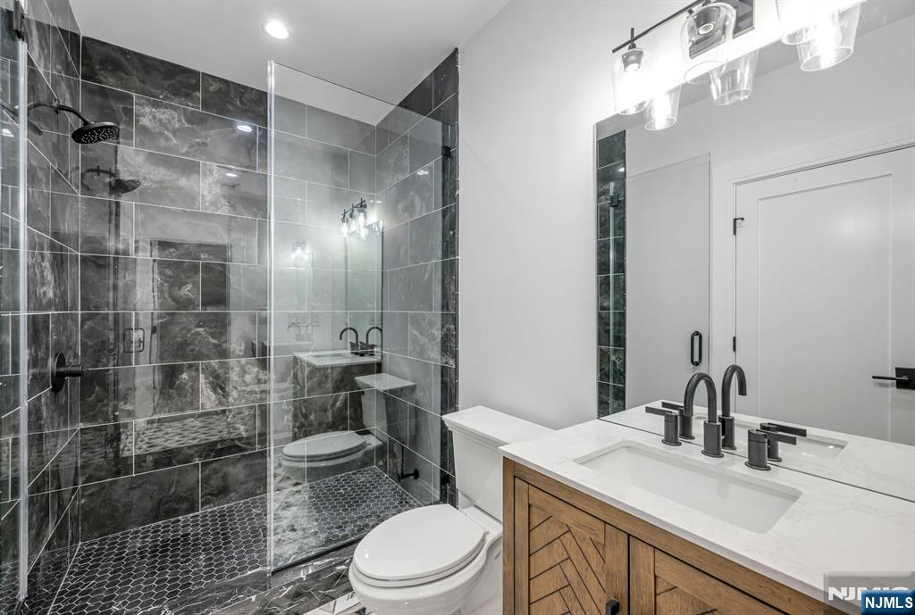 46 Locust Lane Upper Saddle River, NJ 07458 - Photo 44 of 50