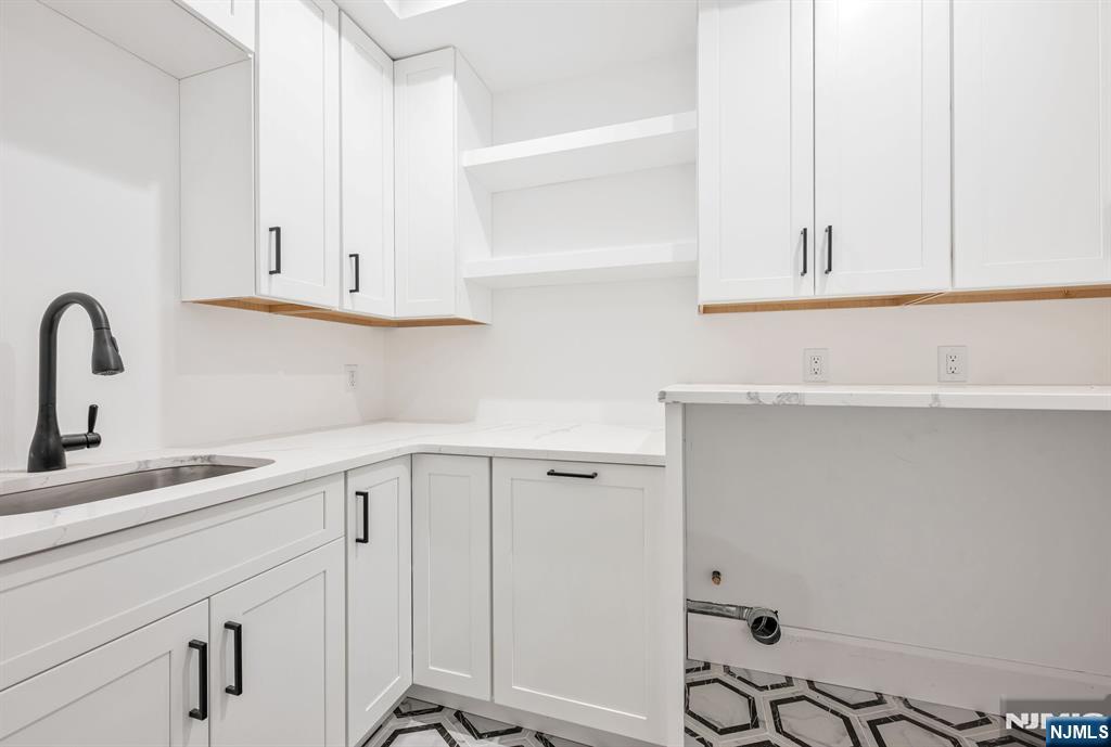 46 Locust Lane Upper Saddle River, NJ 07458 - Photo 45 of 50