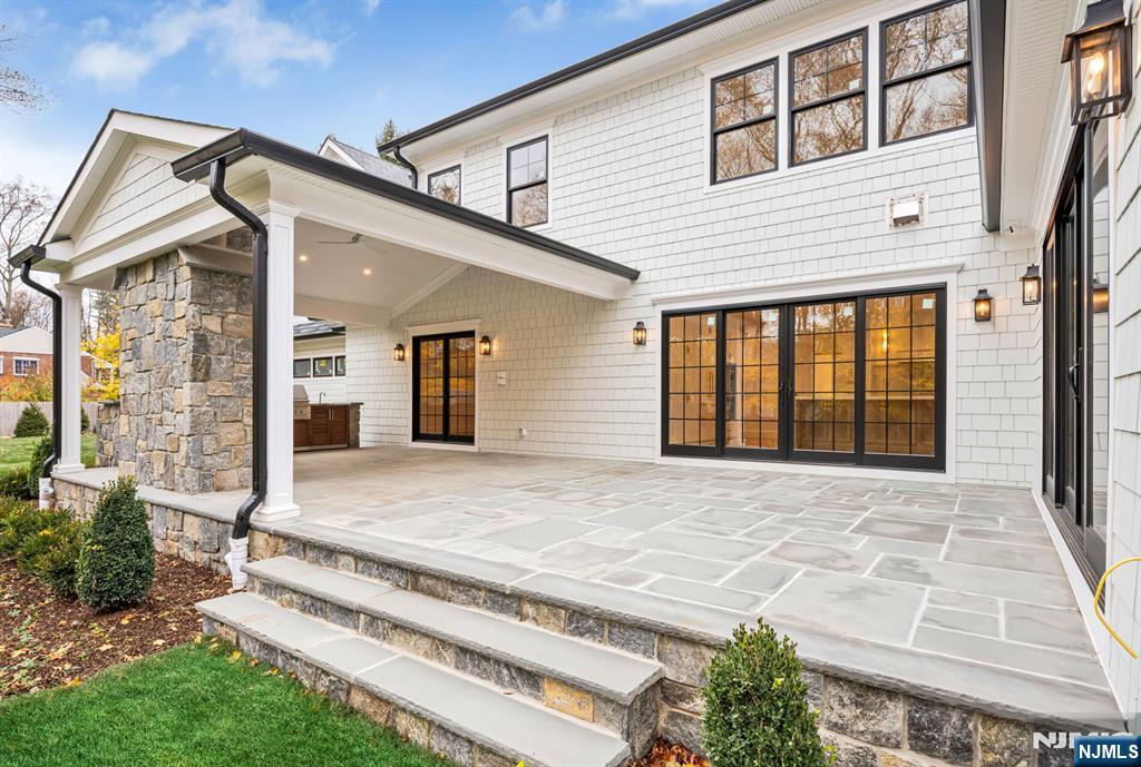 46 Locust Lane Upper Saddle River, NJ 07458 - Photo 46 of 50