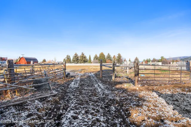 $1,100,000 | 135 East Birch Street, Victor, ID 83455