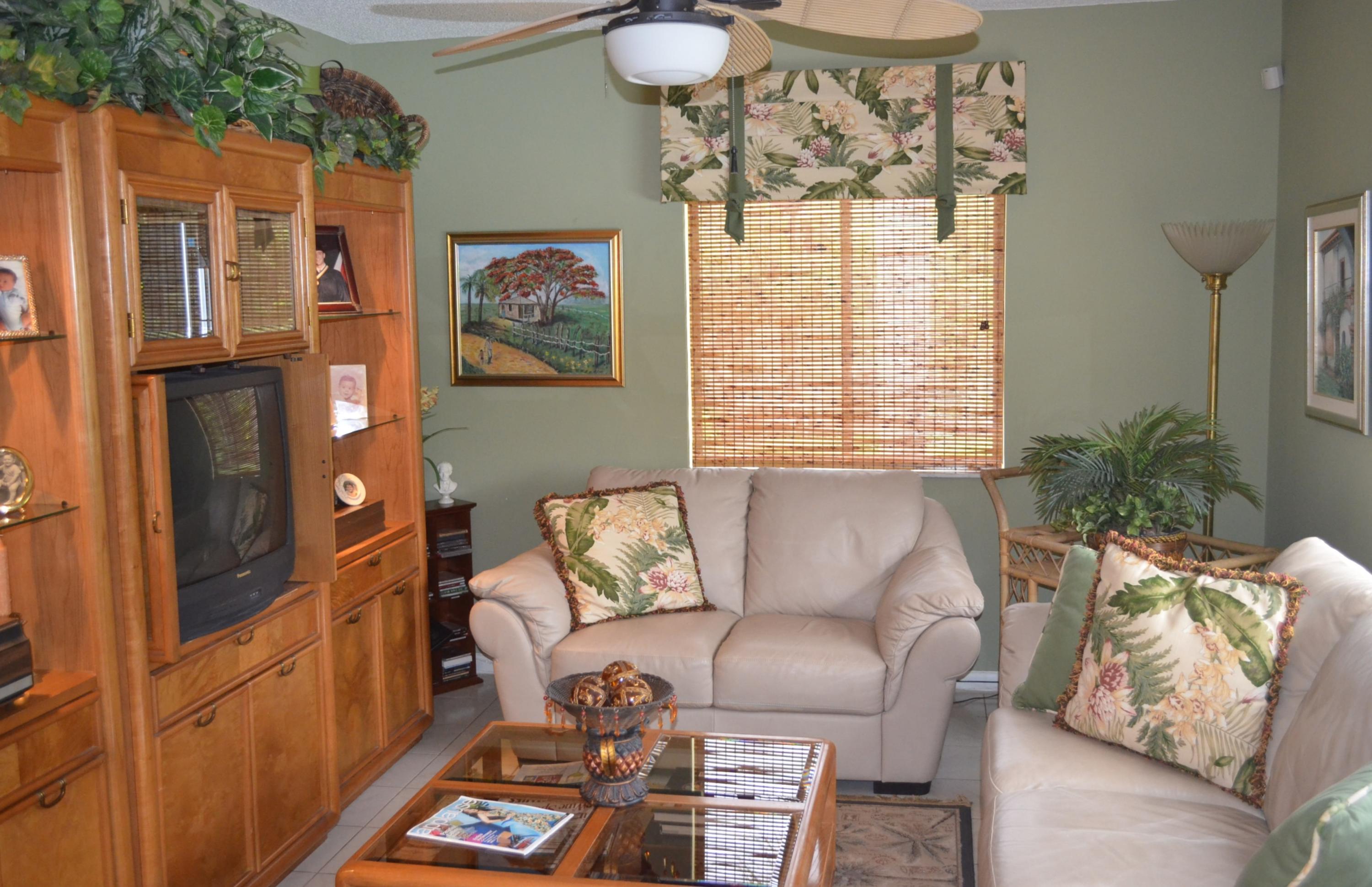 21546 Little Bear Lane Boca Raton, FL 33428 - Photo 13 of 39 Family Room
