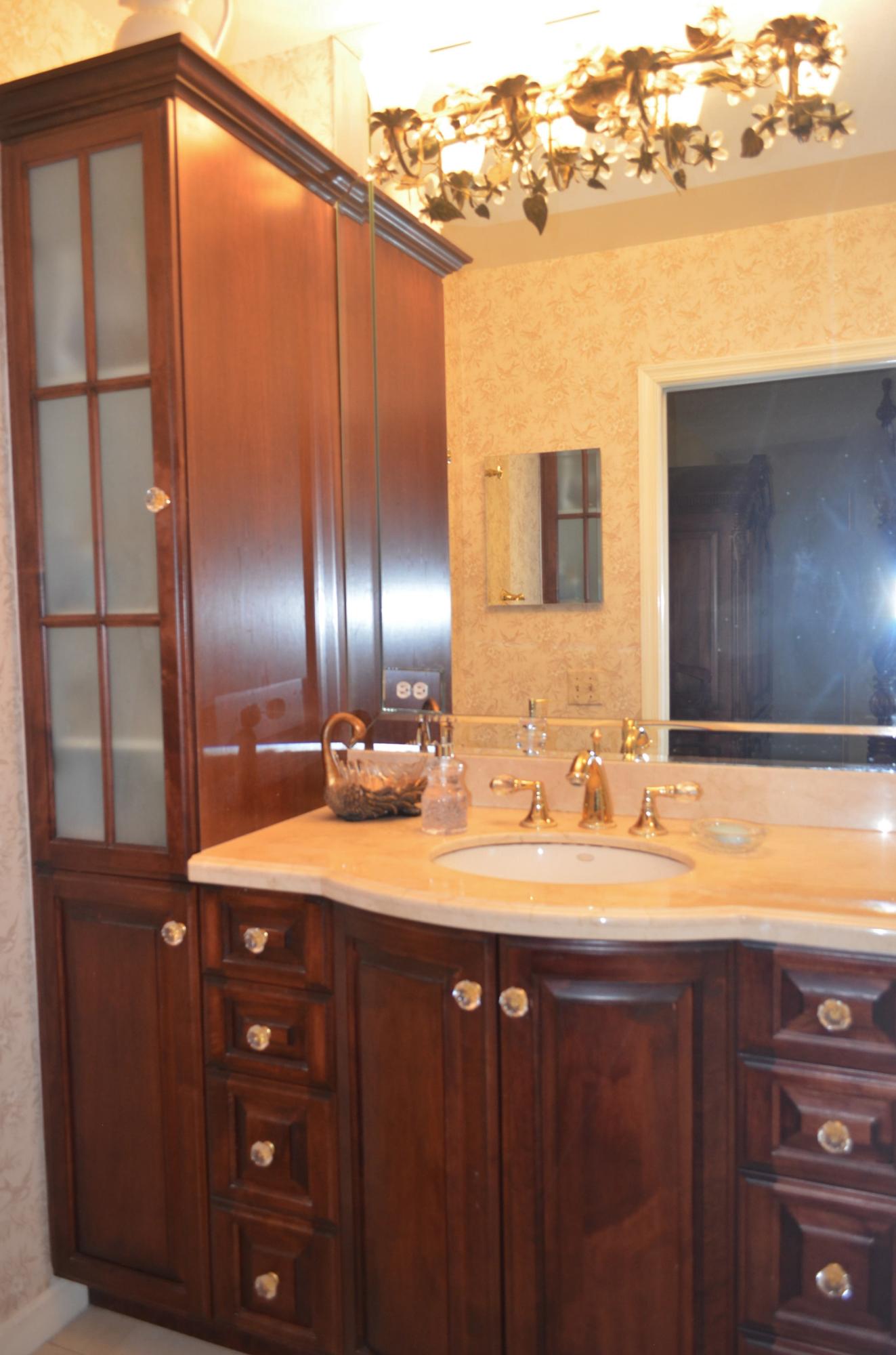 21546 Little Bear Lane Boca Raton, FL 33428 - Photo 18 of 39 Master Vanity