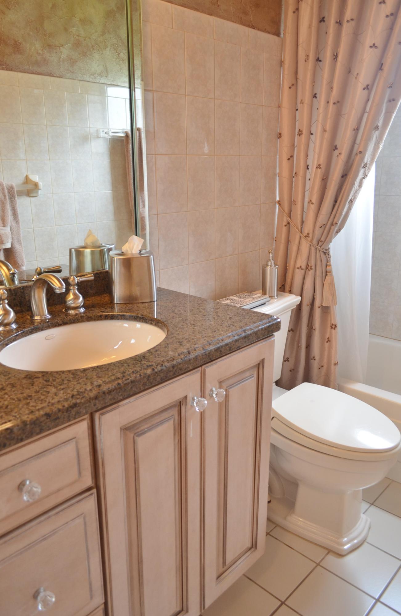 21546 Little Bear Lane Boca Raton, FL 33428 - Photo 22 of 39 2nd Bathroom