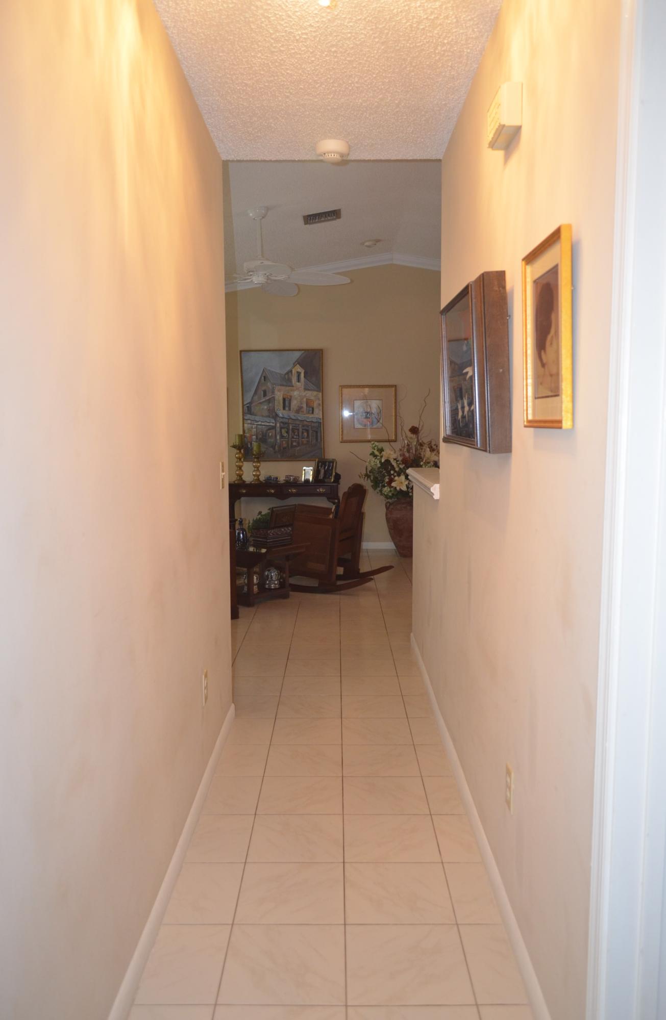 21546 Little Bear Lane Boca Raton, FL 33428 - Photo 28 of 39 Bedroom Hallway
