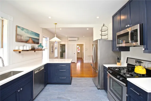 $15,000 | 700 Thames Street, Newport, RI 02840