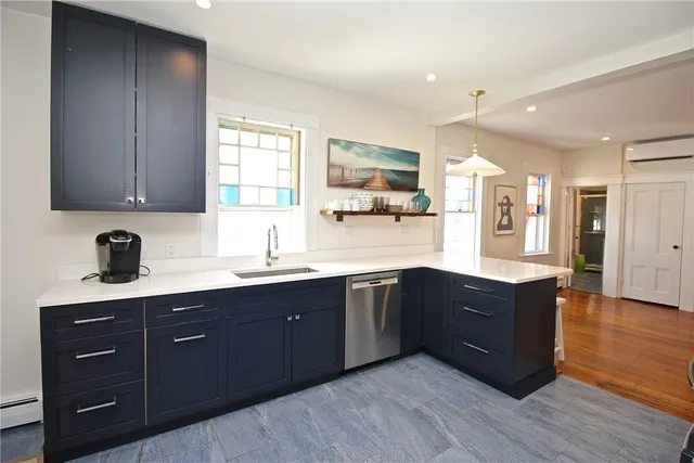 $15,000 | 700 Thames Street, Newport, RI 02840