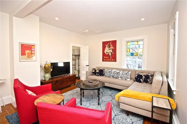 $15,000 | 700 Thames Street, Newport, RI 02840