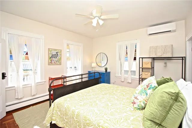 $15,000 | 700 Thames Street, Newport, RI 02840