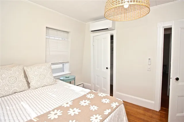 $15,000 | 700 Thames Street, Newport, RI 02840