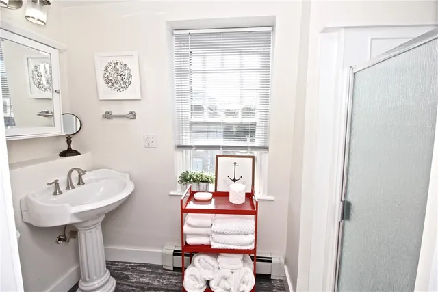 $15,000 | 700 Thames Street, Newport, RI 02840