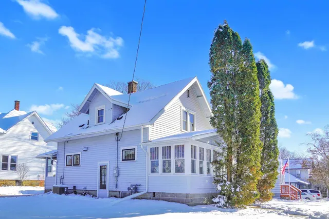 $235,000 | 223 North Washington Street, Viroqua, WI 54665