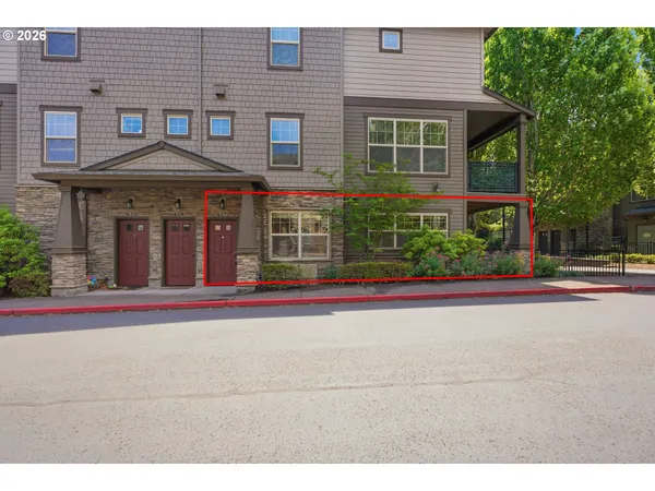 $239,900 | 627 Northeast Garswood Lane, Hillsboro, OR 97006