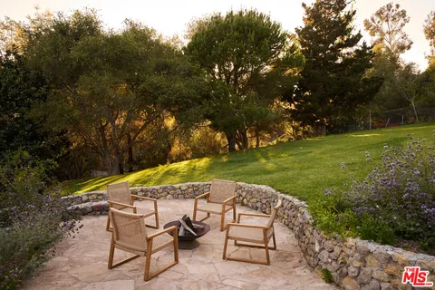$6,595,000 | 6208 Delaplane Road, Malibu, CA 90265