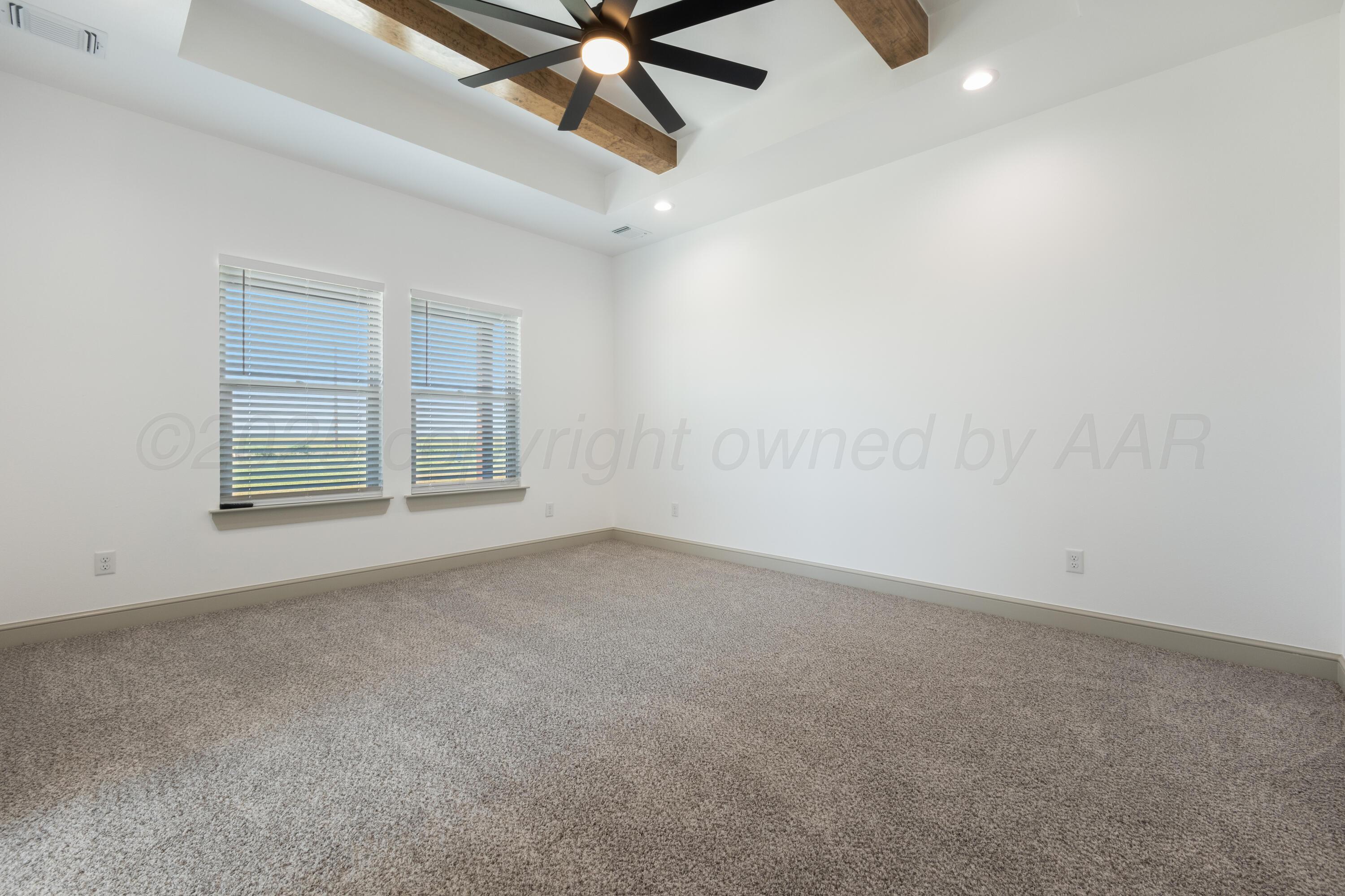 19600 West Costley Road Amarillo, TX 79119 - Photo 13 of 29 Master Bedroom