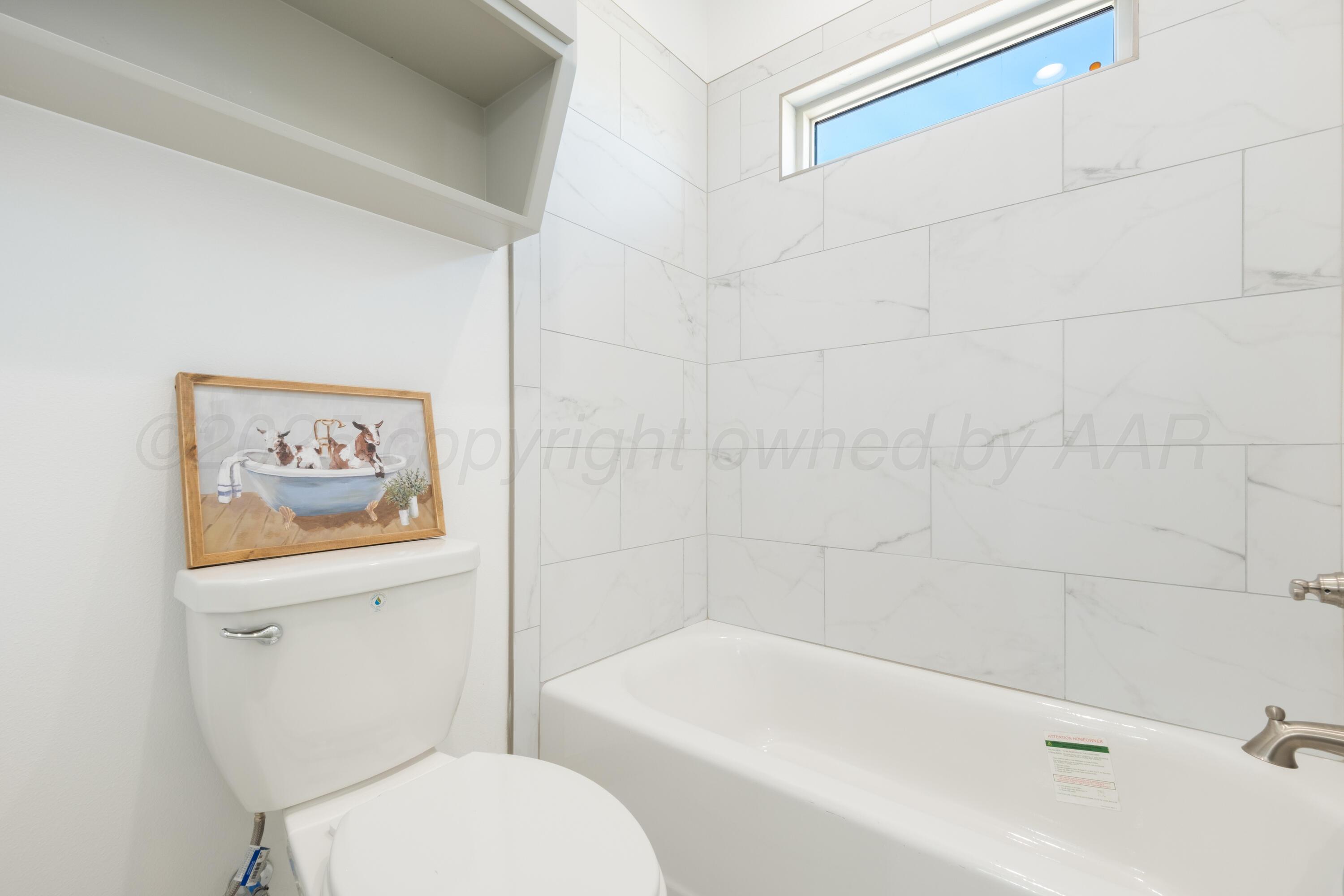 19600 West Costley Road Amarillo, TX 79119 - Photo 24 of 29 Bathroom 2