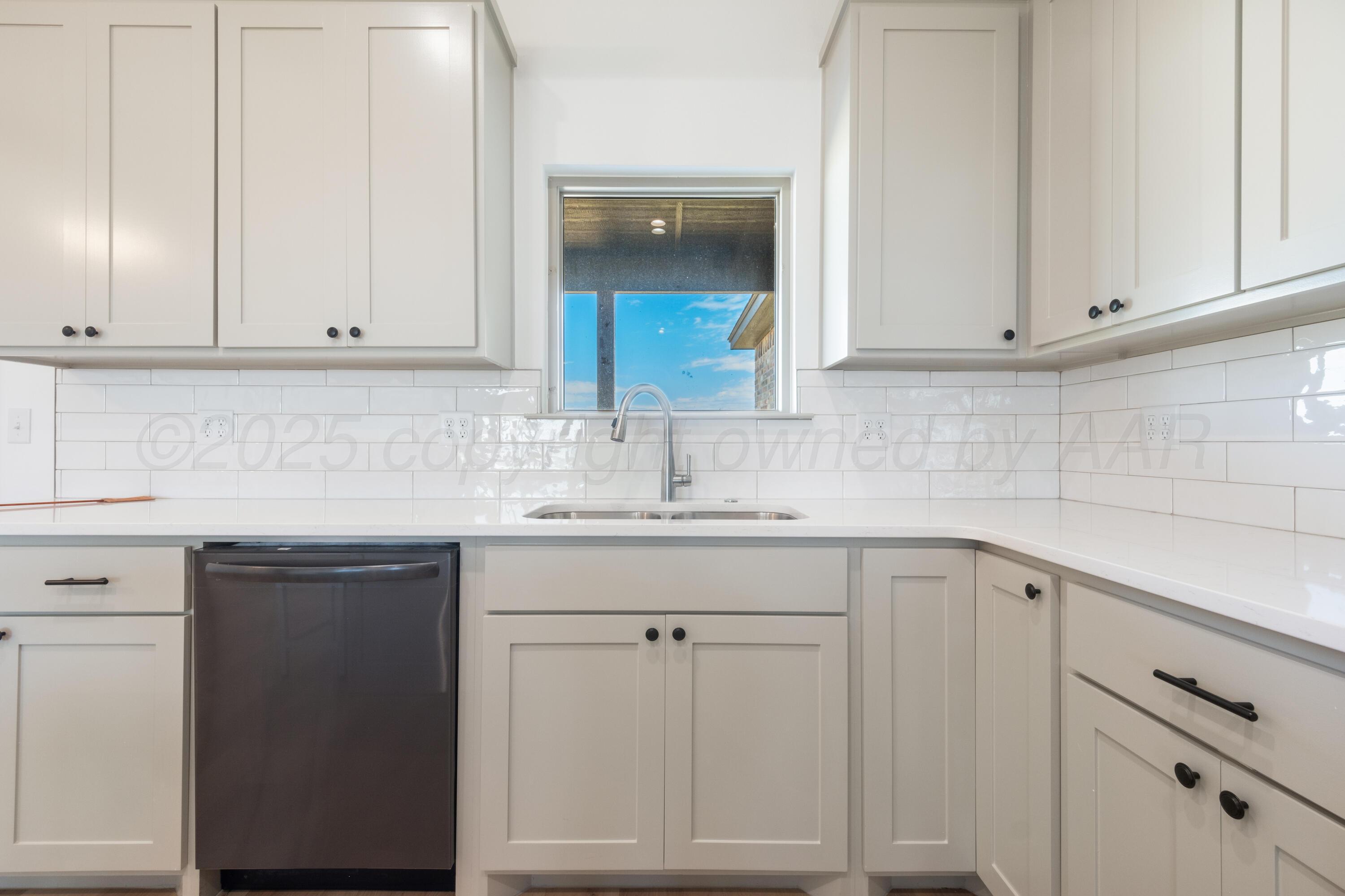 19600 West Costley Road Amarillo, TX 79119 - Photo 8 of 29 Kitchen