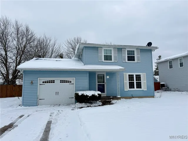 $269,900 | 1912 Creekside Drive, Grand Island, NY 14072