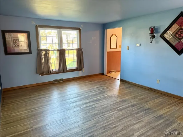 $269,900 | 1912 Creekside Drive, Grand Island, NY 14072