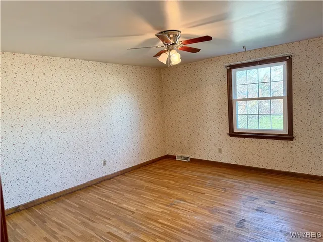 $269,900 | 1912 Creekside Drive, Grand Island, NY 14072