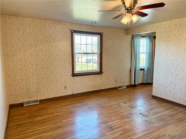 $269,900 | 1912 Creekside Drive, Grand Island, NY 14072