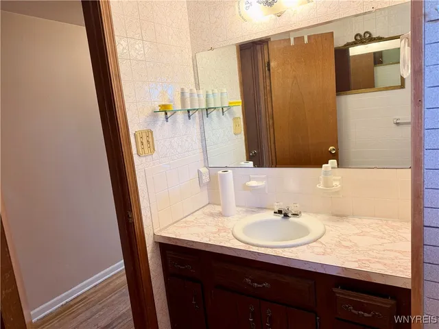 $269,900 | 1912 Creekside Drive, Grand Island, NY 14072