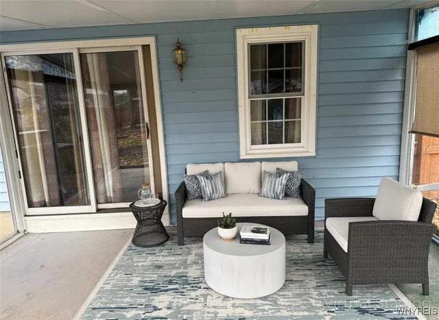 $269,900 | 1912 Creekside Drive, Grand Island, NY 14072