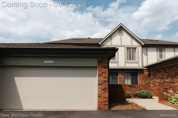 $254,000 | 49355 Marquette Court, Utica, MI 48315