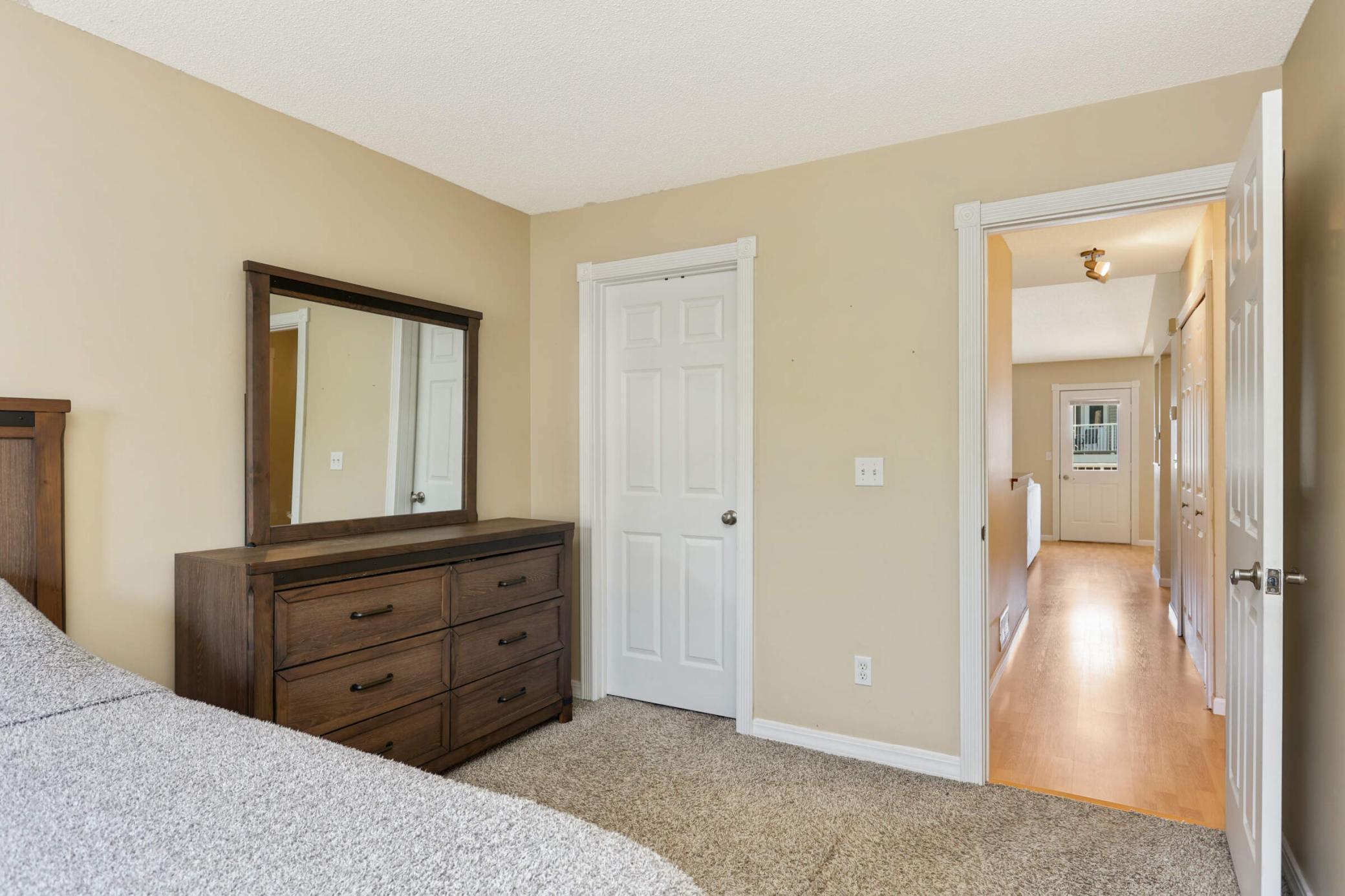 4092 South Meadowlark Road Eagan, MN 55122 - Photo 11 of 21