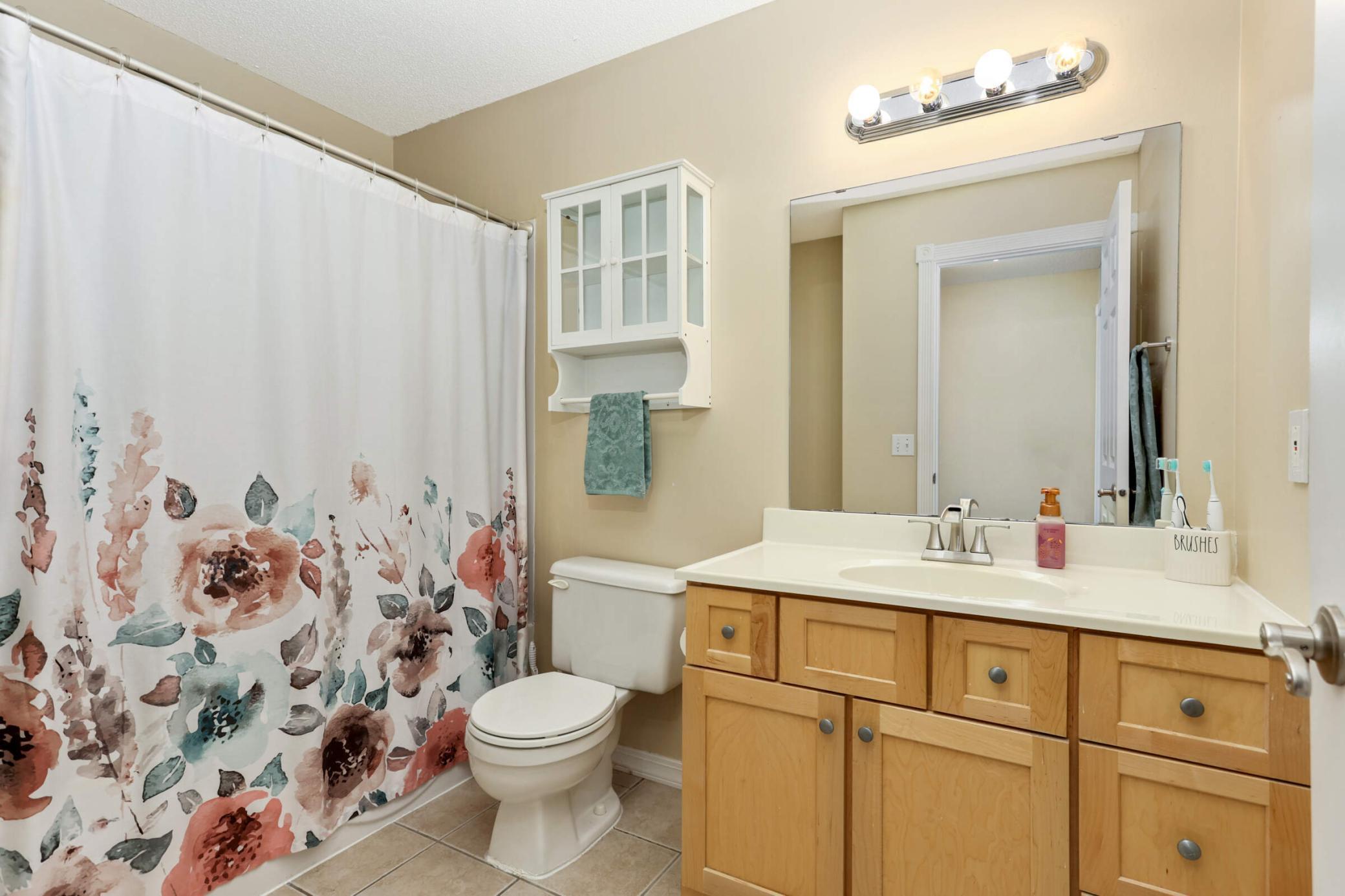 4092 South Meadowlark Road Eagan, MN 55122 - Photo 13 of 21