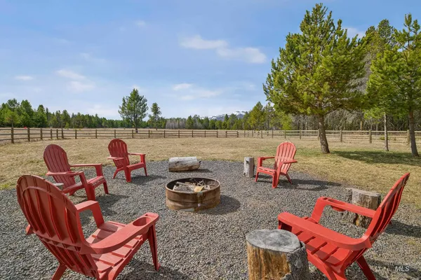 $699,000 | 29 Grand Fir Drive, Donnelly, ID 83615