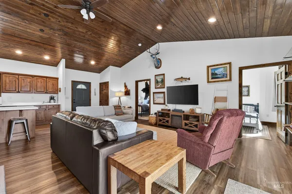 $699,000 | 29 Grand Fir Drive, Donnelly, ID 83615