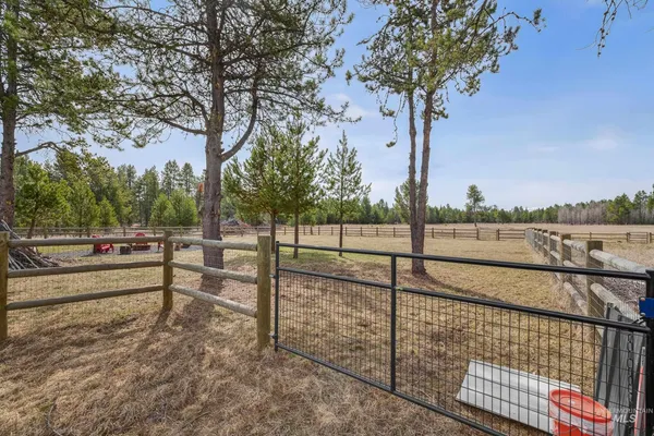 $699,000 | 29 Grand Fir Drive, Donnelly, ID 83615