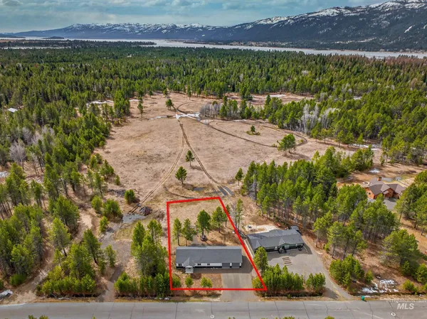 $699,000 | 29 Grand Fir Drive, Donnelly, ID 83615