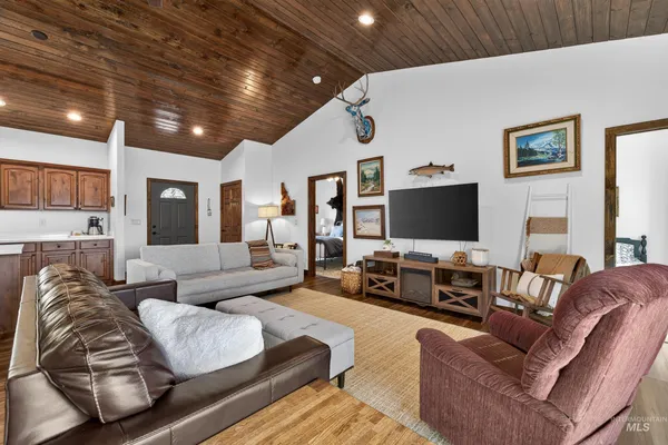 $699,000 | 29 Grand Fir Drive, Donnelly, ID 83615