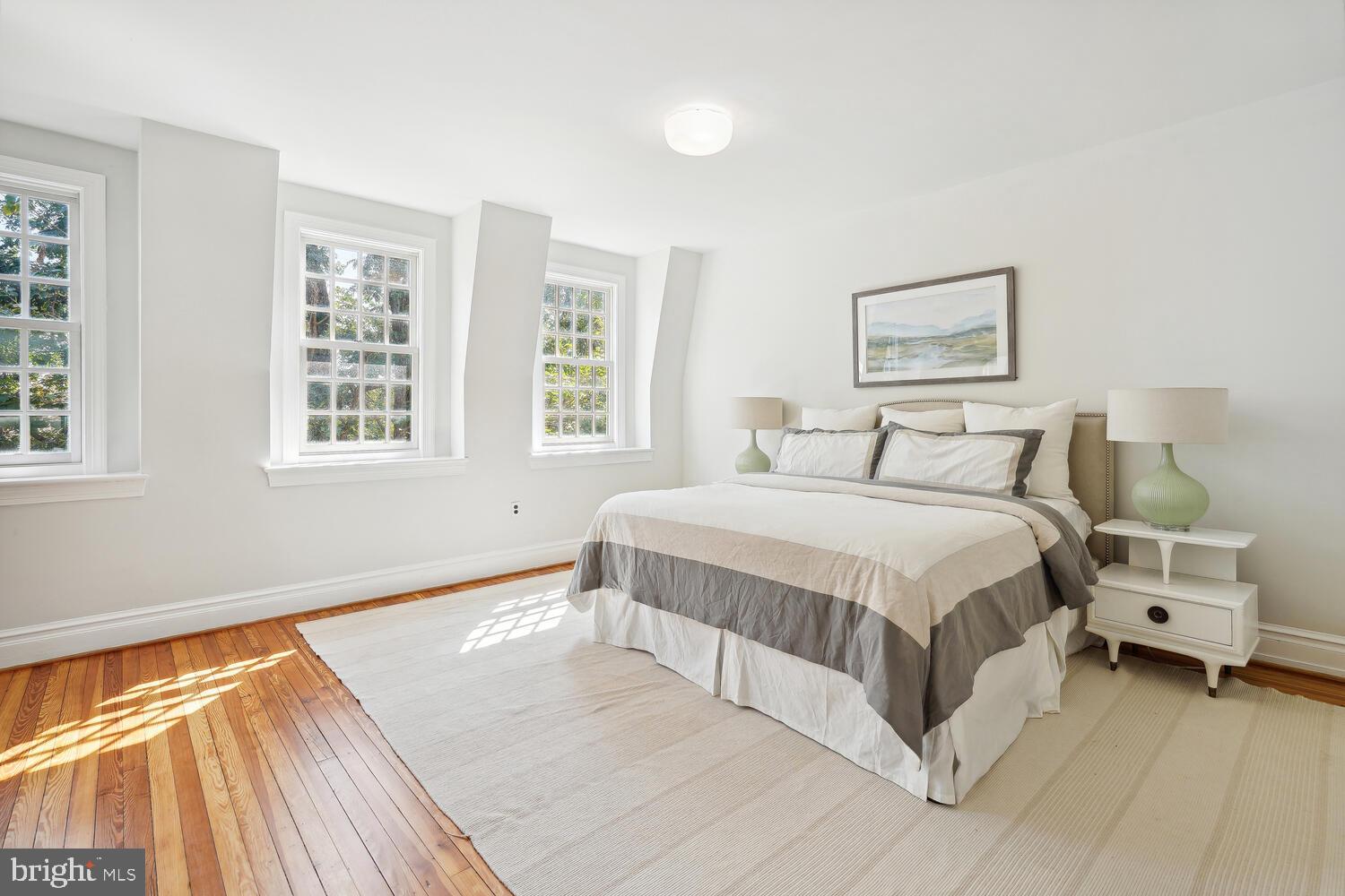 2714 27th Street Northwest Washington, DC 20008 - Photo 15 of 39 Primary bedroom.