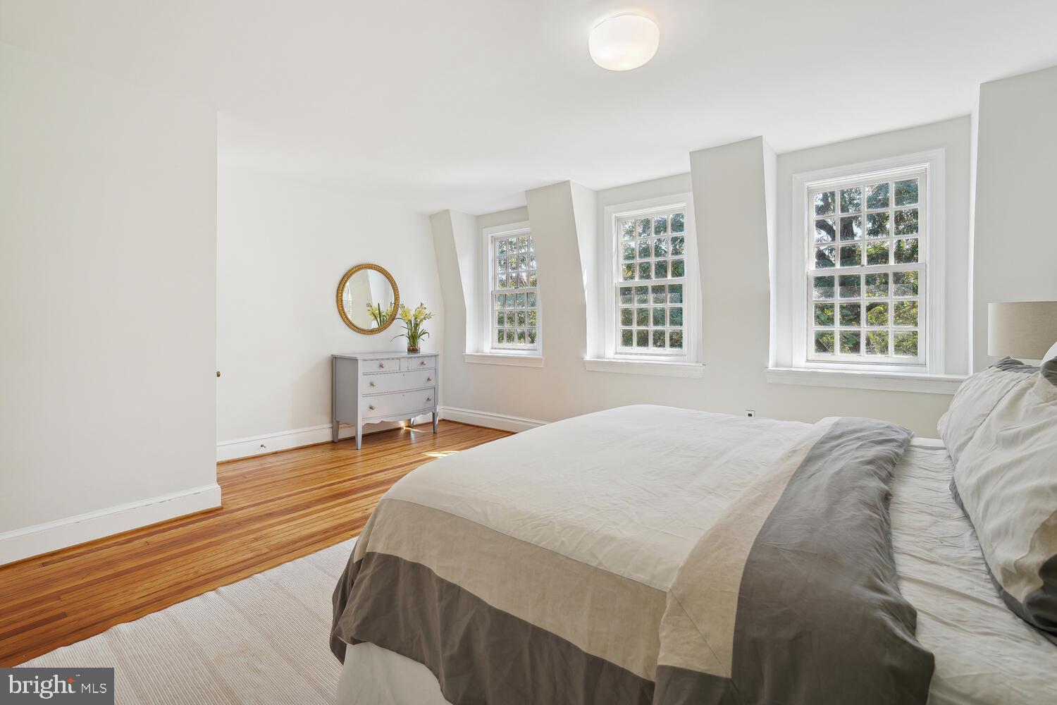 2714 27th Street Northwest Washington, DC 20008 - Photo 16 of 39 Primary bedroom - 2nd view.