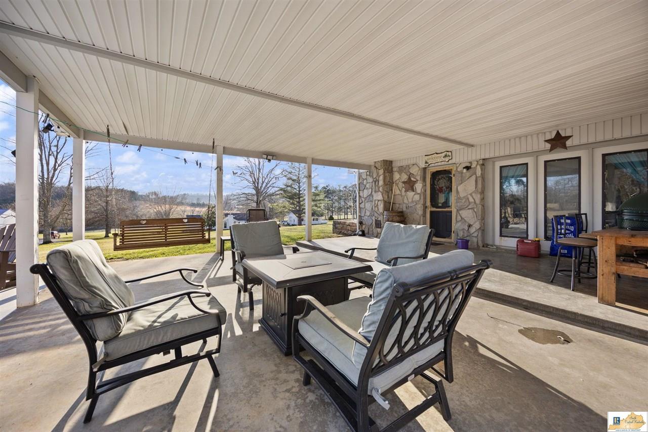 698 Rowletts Road Horse Cave, KY 42749 - Photo 34 of 99 Gallery Image 34