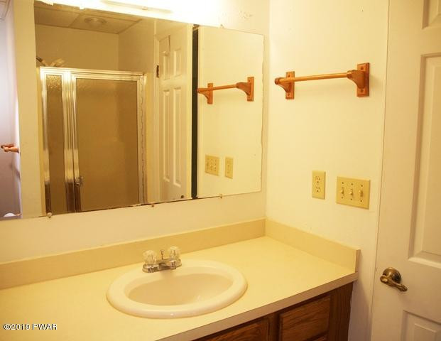 41 Holly Forest Road Mount Pocono, PA 18344 - Photo 14 of 36