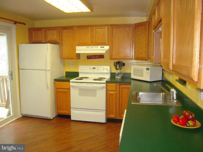 4813 Variation Road Nottingham, MD 21236 - Photo 23 of 30 a utility room with dryer and washer