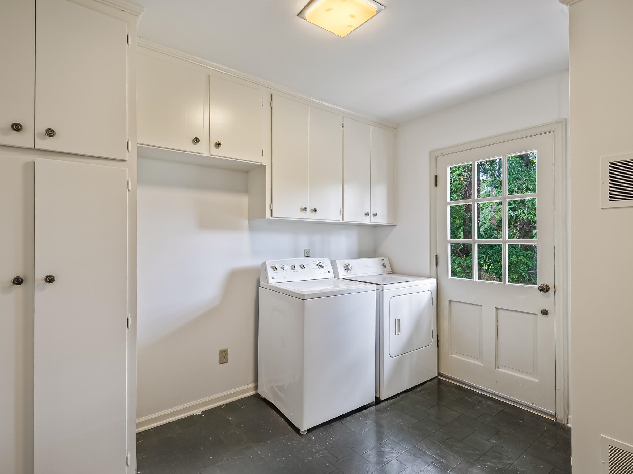 2226 Demeron Road Tallahassee, FL 32308 - Photo 4 of 37