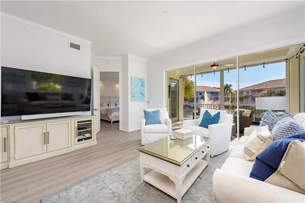 $14,500 | 805 Bentwater Circle, Unit 104, Naples, FL 34108