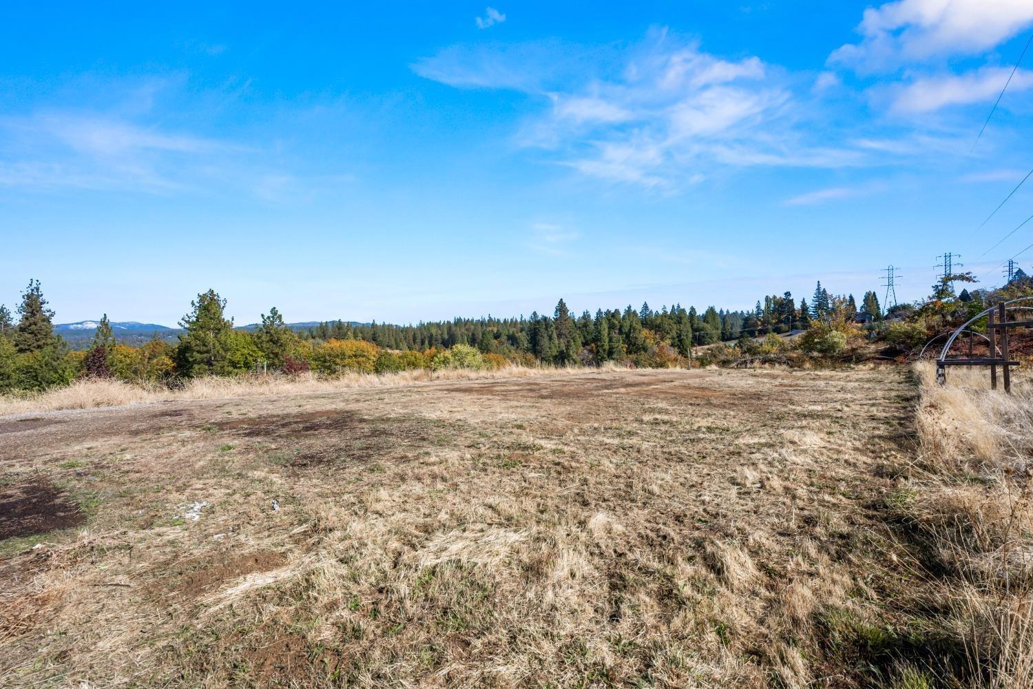 2700 Dancing Oaks Road Camino, CA 95709 - Photo 17 of 31 a view of an ocean and beach