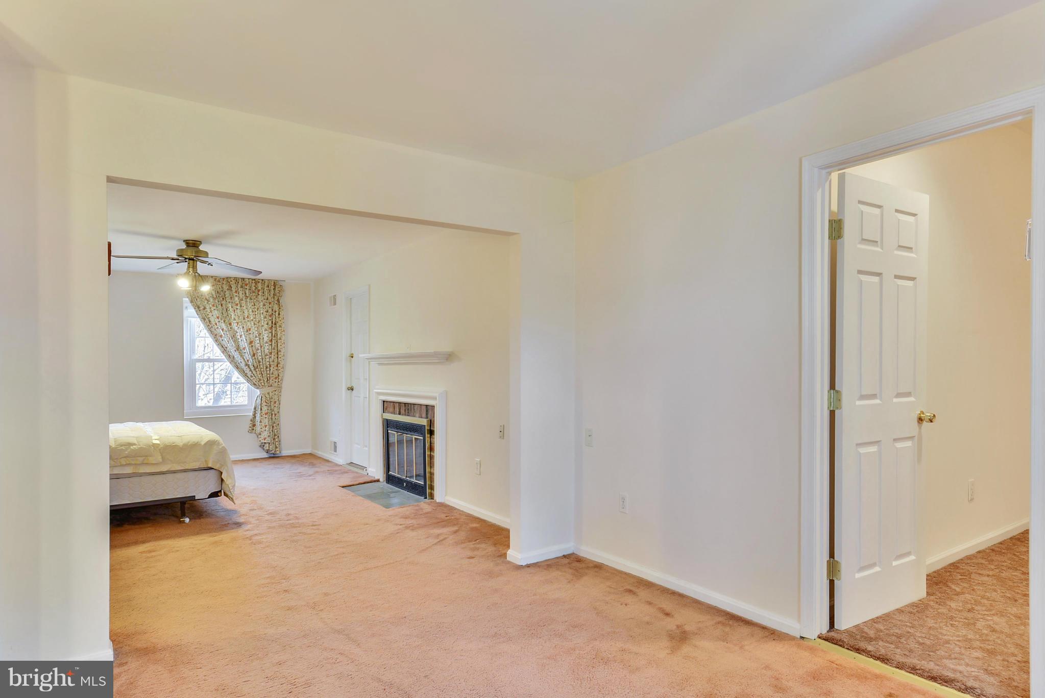 11716 Kemp Mill Road Silver Spring, MD 20902 - Photo 15 of 30 Sitting Room