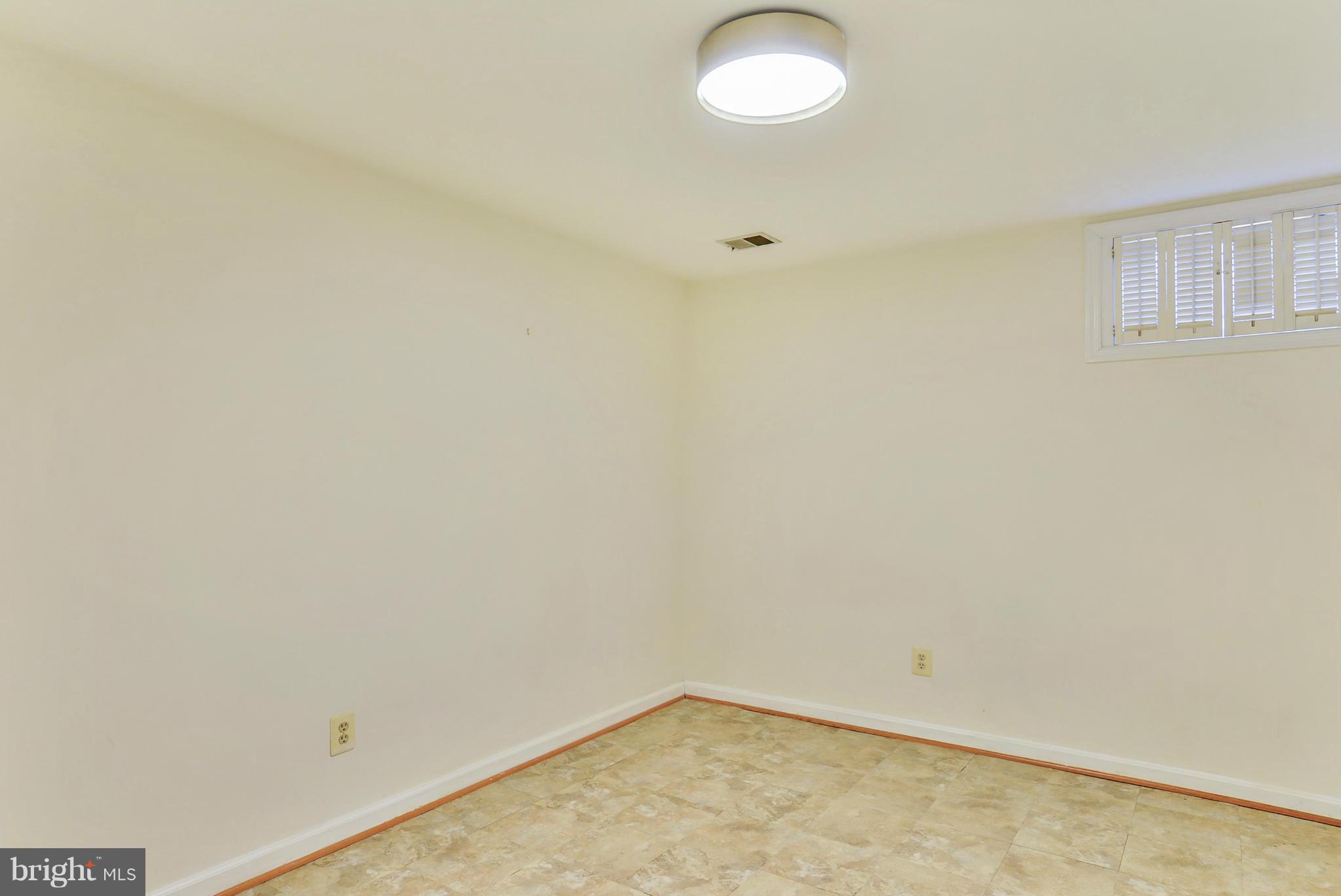11716 Kemp Mill Road Silver Spring, MD 20902 - Photo 24 of 30 Bedroom 5