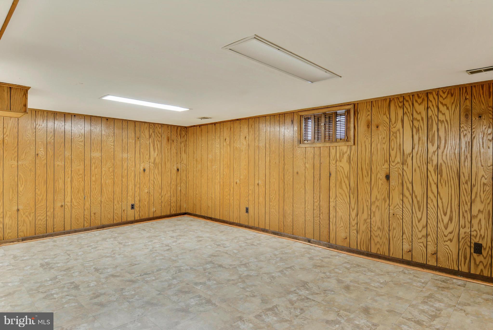 11716 Kemp Mill Road Silver Spring, MD 20902 - Photo 25 of 30 Recreation Room